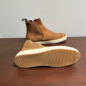 TAFT Men's Tan Fury Chelsea Boots
